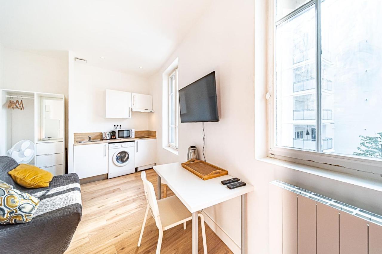 Le Debourg - Studio Tout Proche Metro B Lyon Dış mekan fotoğraf